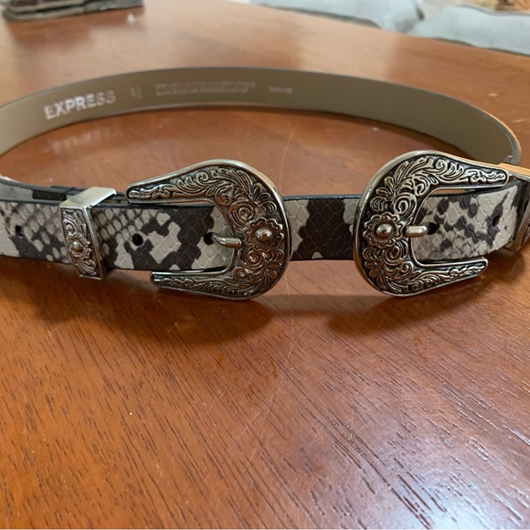 Express double buckle - Picture 2 of 2